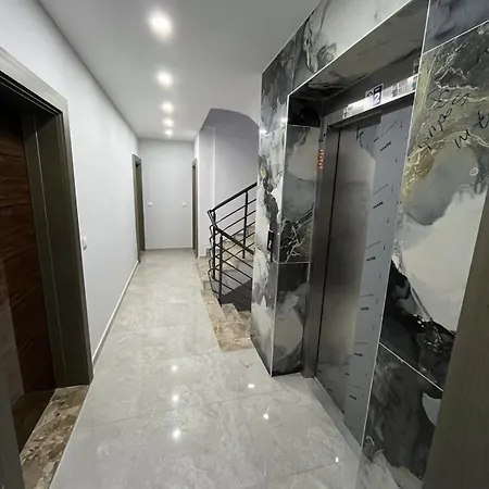 Ac * Kusadası